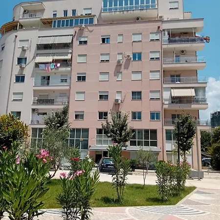 Dolce Casa * Tirana